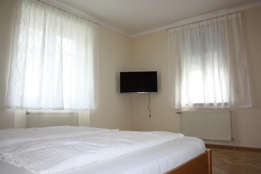 Villa Sonnenschein Laa an der Thaya Oda fotoğraf